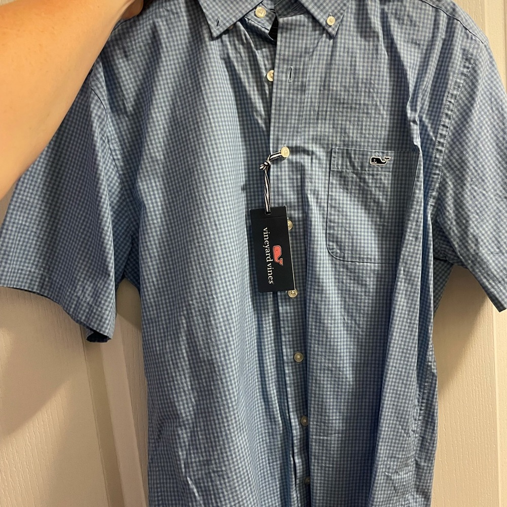 Men’s Vineyard Vines Size Medium BNWT